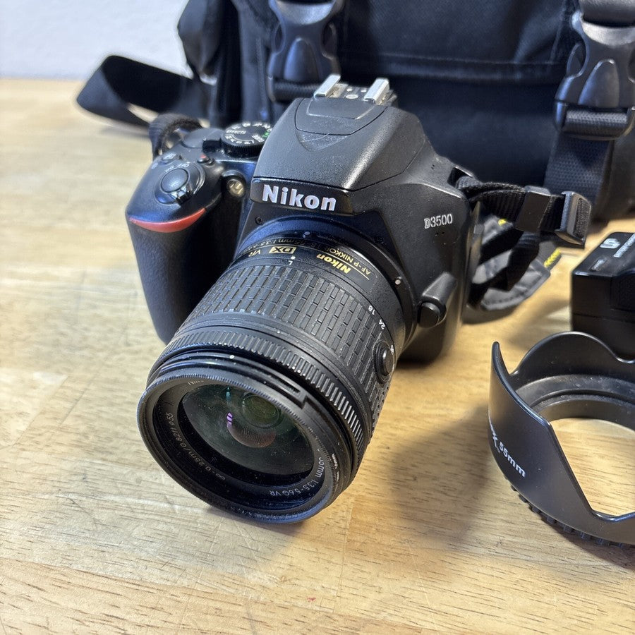 Nikon D3500 24.2MP DSLR Camera with 18-55mm VR Lens Kit Black