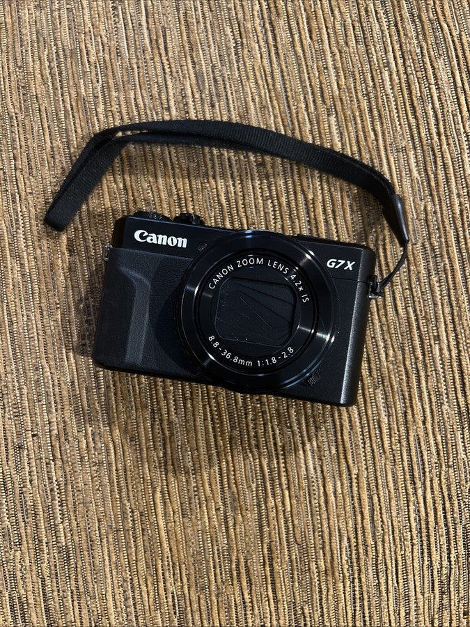 Canon PowerShot G7 X Mark II 20.1MP Compact Camera