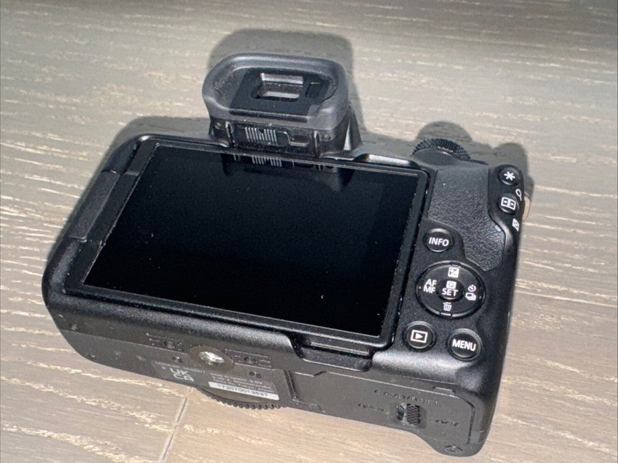 Canon EOS R50 24.2MP Mirrorless Camera with RF-S 18-45mm f/4.5-6.3 IS STM Lens